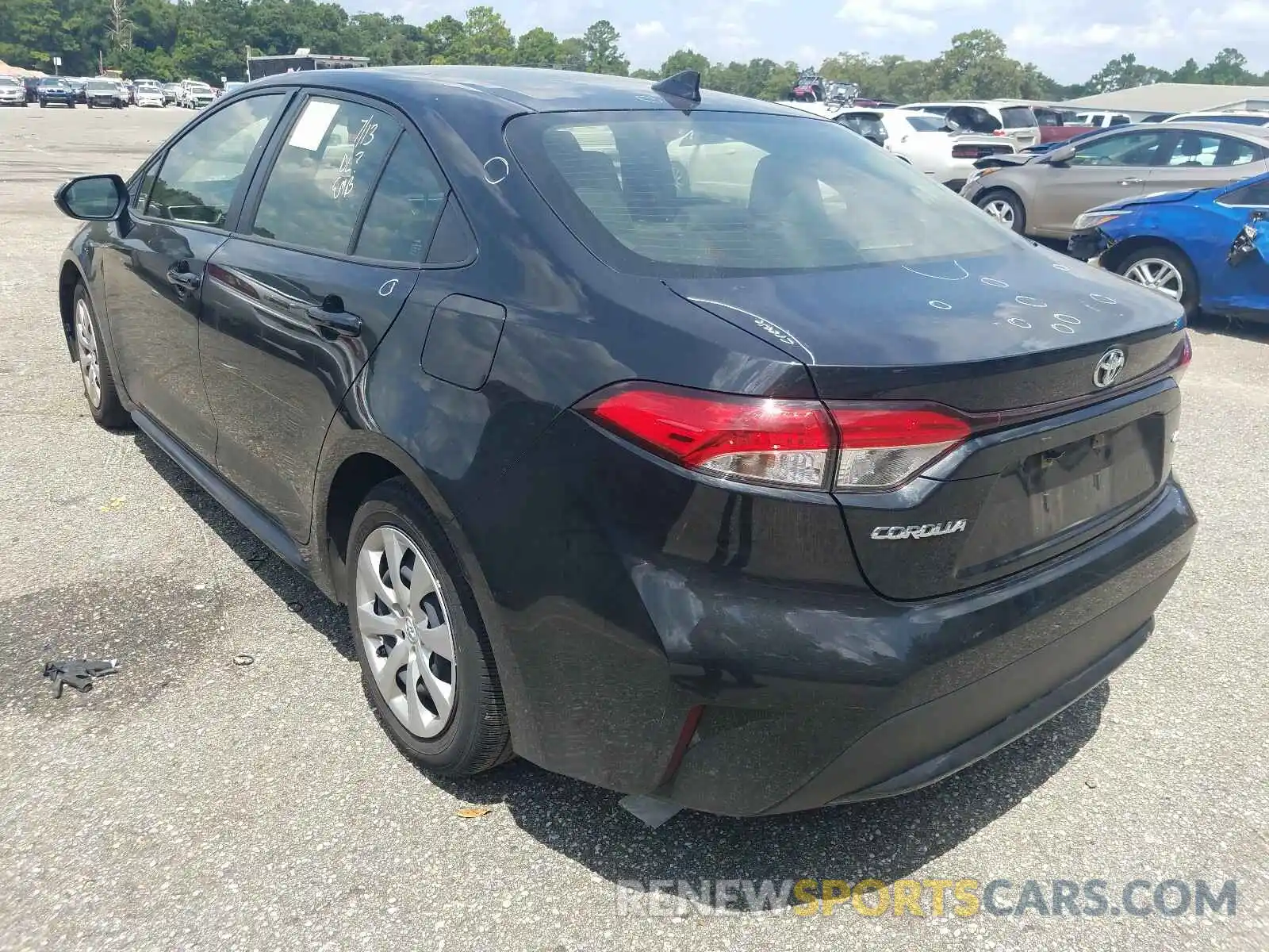 3 Photograph of a damaged car JTDEPRAE1LJ021888 TOYOTA COROLLA 2020