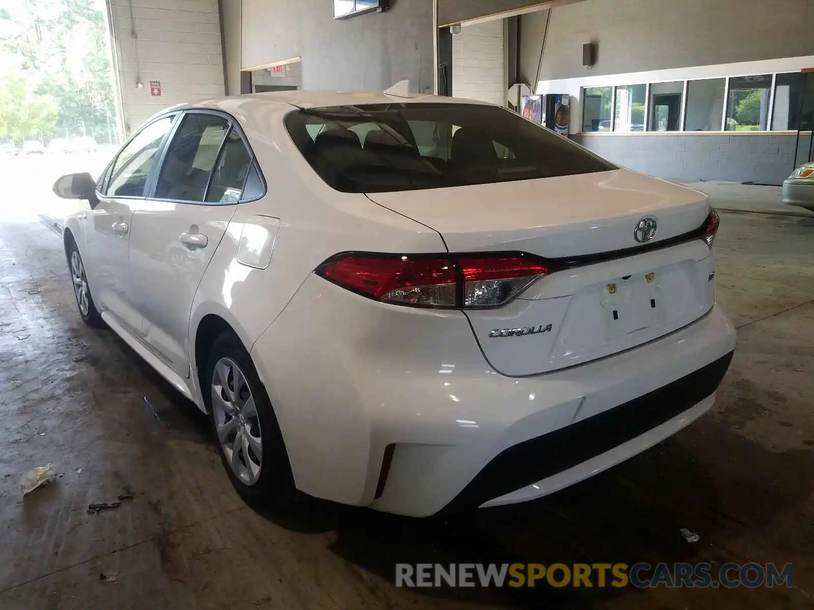 3 Photograph of a damaged car JTDEPRAE1LJ023379 TOYOTA COROLLA 2020