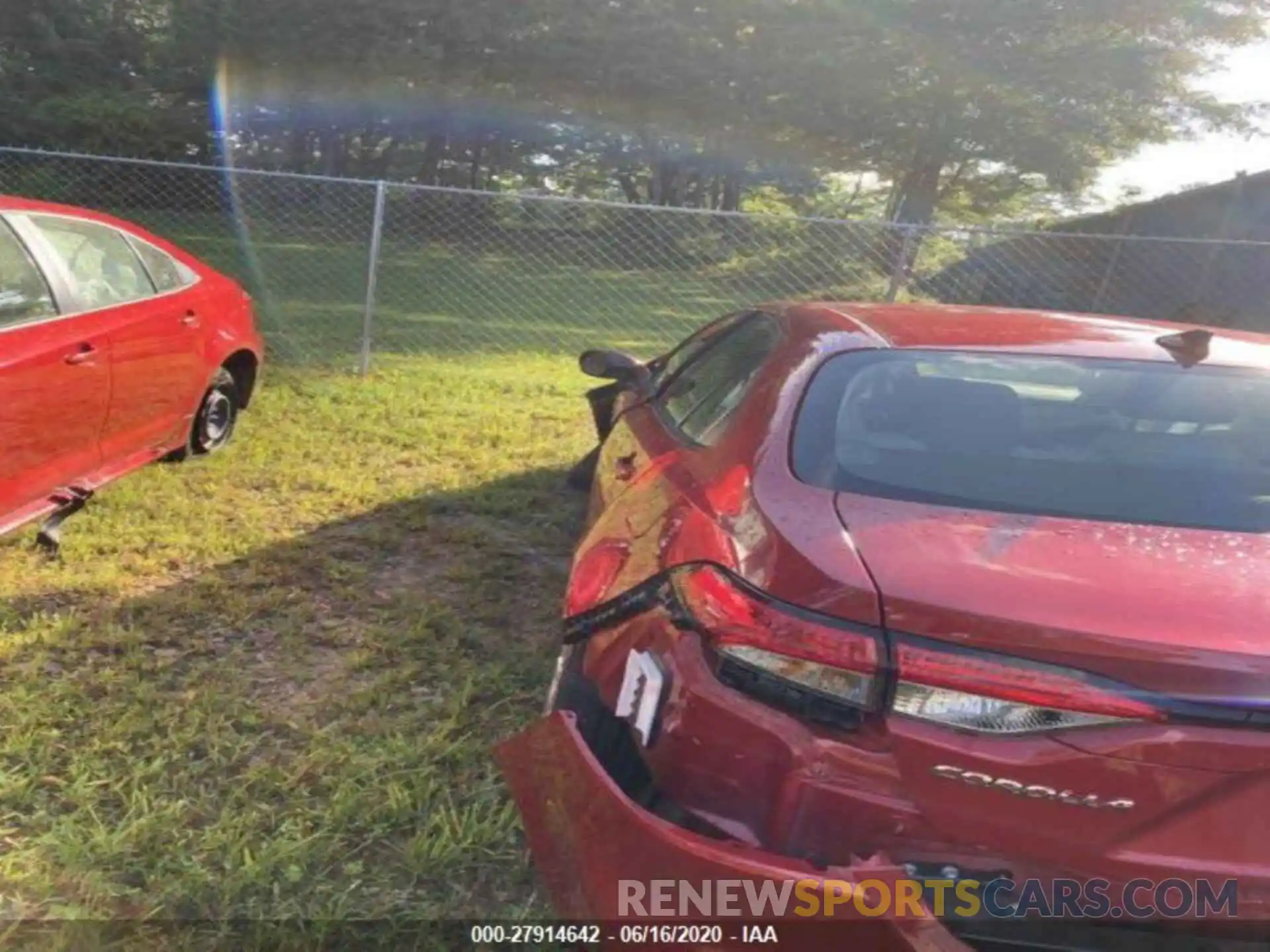 1 Photograph of a damaged car JTDEPRAE1LJ025794 TOYOTA COROLLA 2020