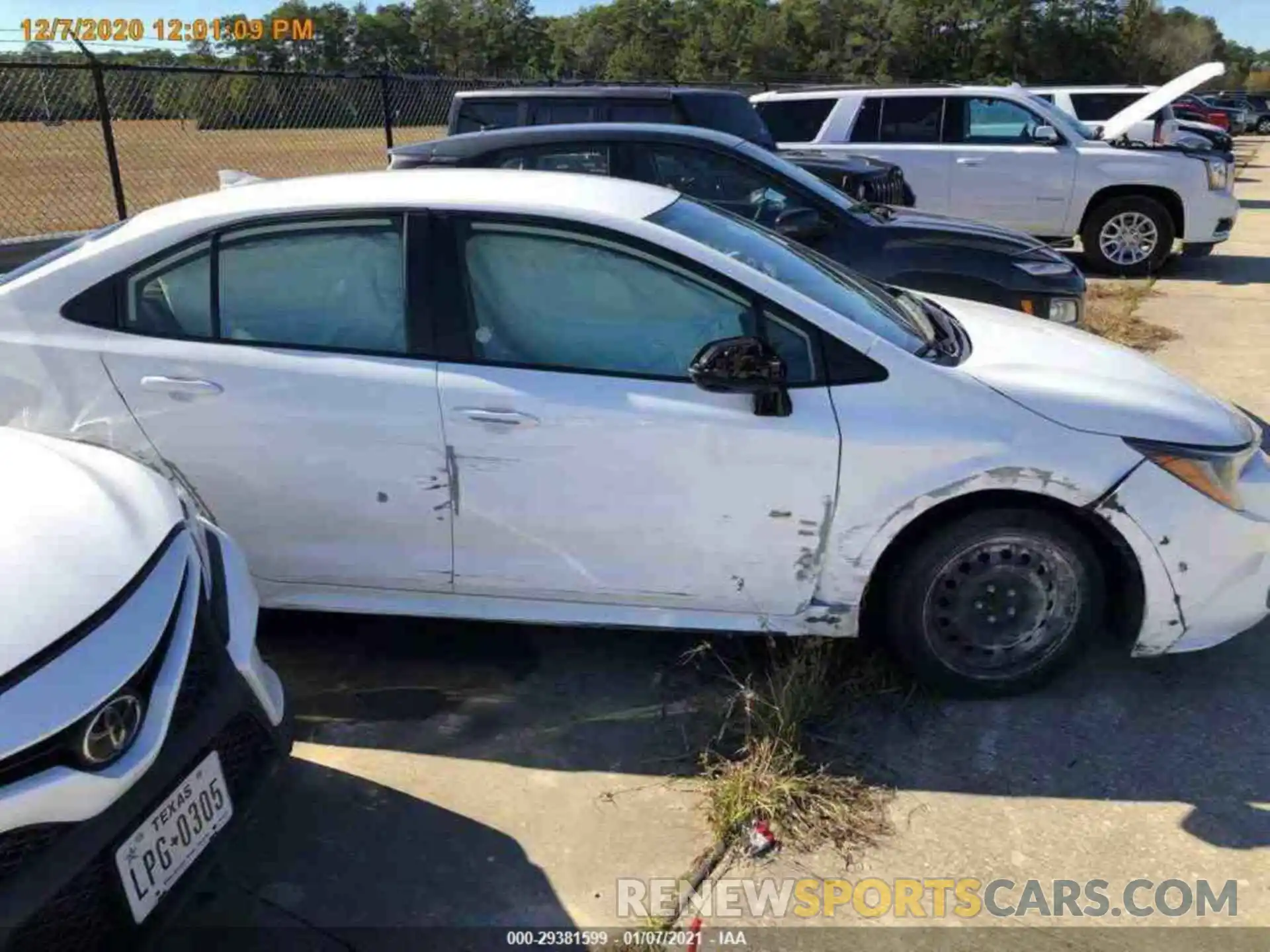 7 Photograph of a damaged car JTDEPRAE1LJ026167 TOYOTA COROLLA 2020