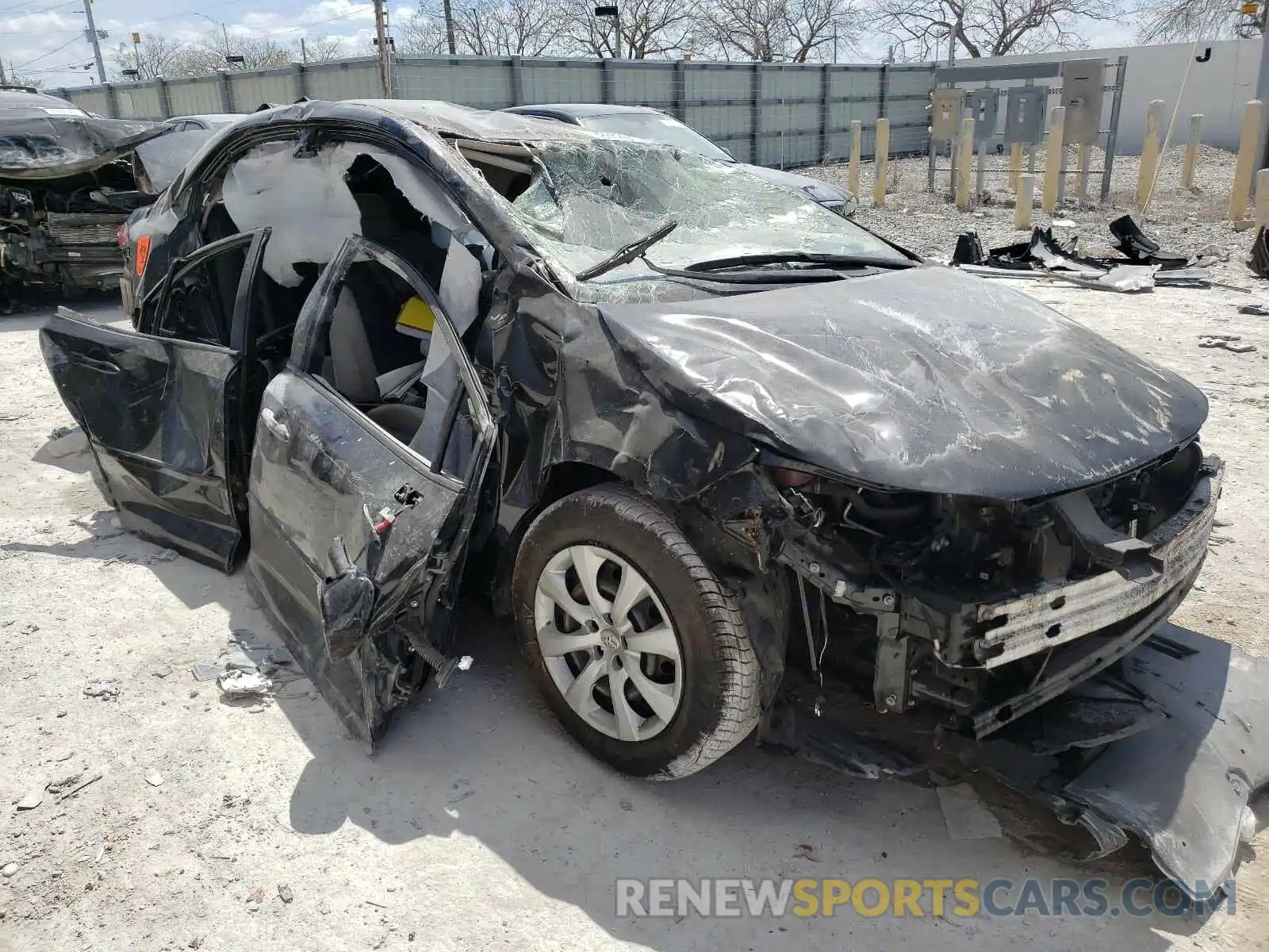 1 Photograph of a damaged car JTDEPRAE1LJ028498 TOYOTA COROLLA 2020