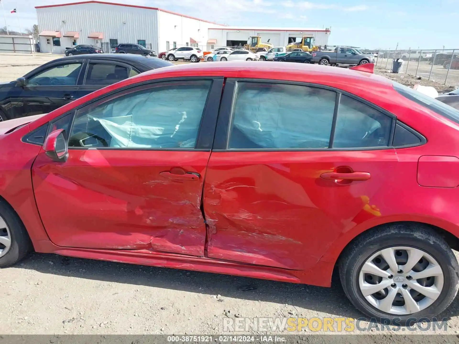 14 Photograph of a damaged car JTDEPRAE1LJ031806 TOYOTA COROLLA 2020