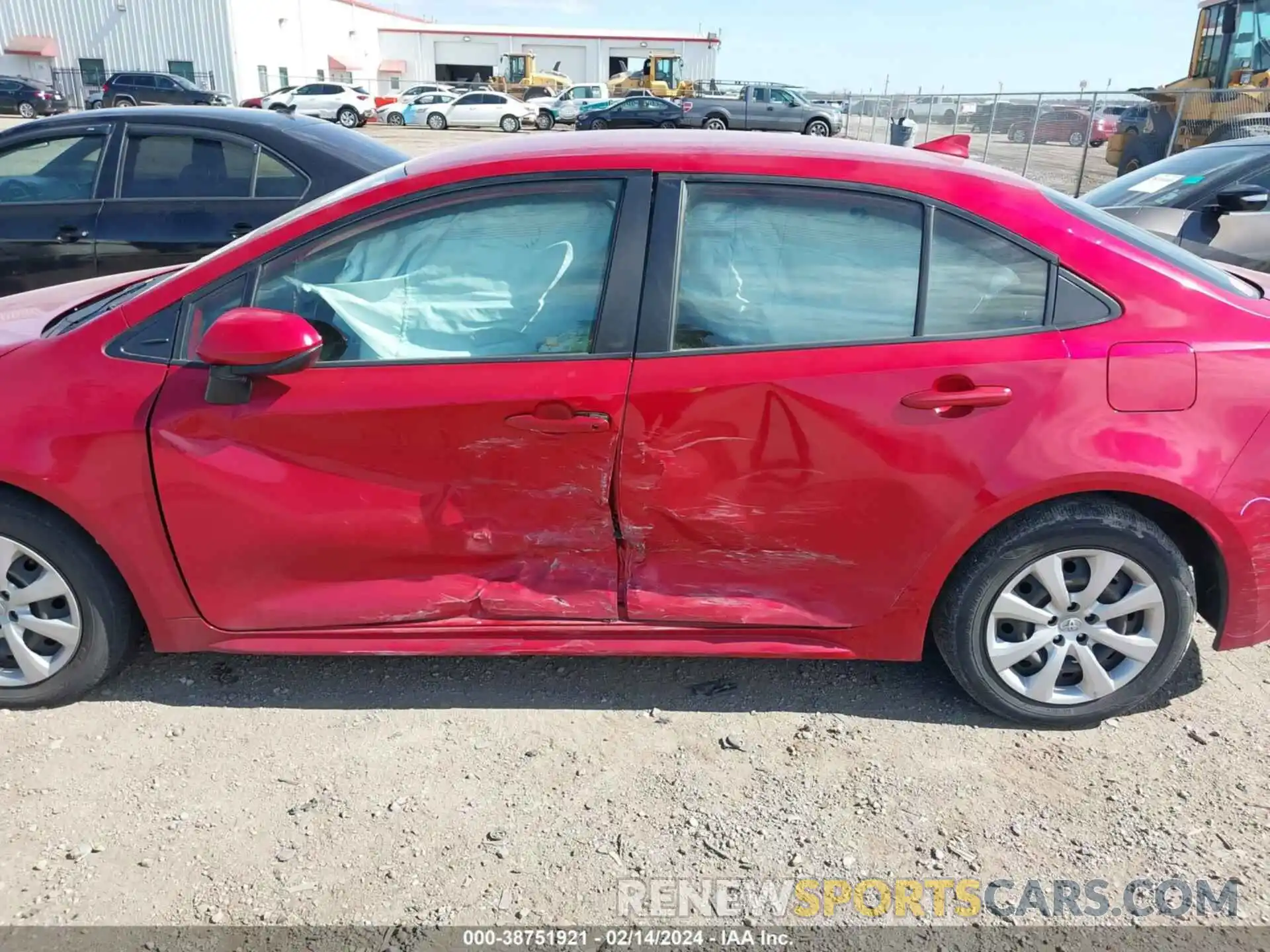 6 Photograph of a damaged car JTDEPRAE1LJ031806 TOYOTA COROLLA 2020