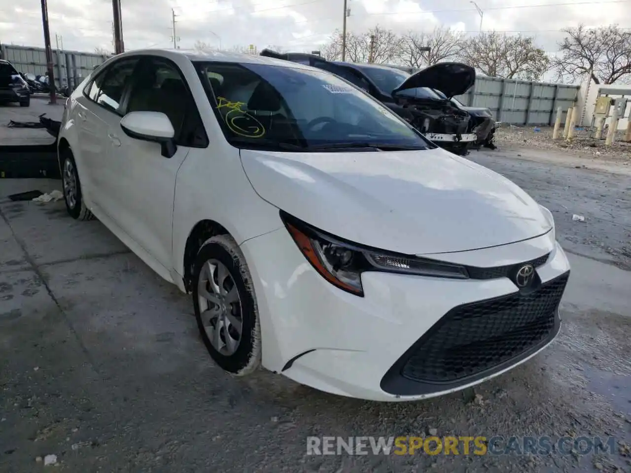 1 Photograph of a damaged car JTDEPRAE1LJ032292 TOYOTA COROLLA 2020