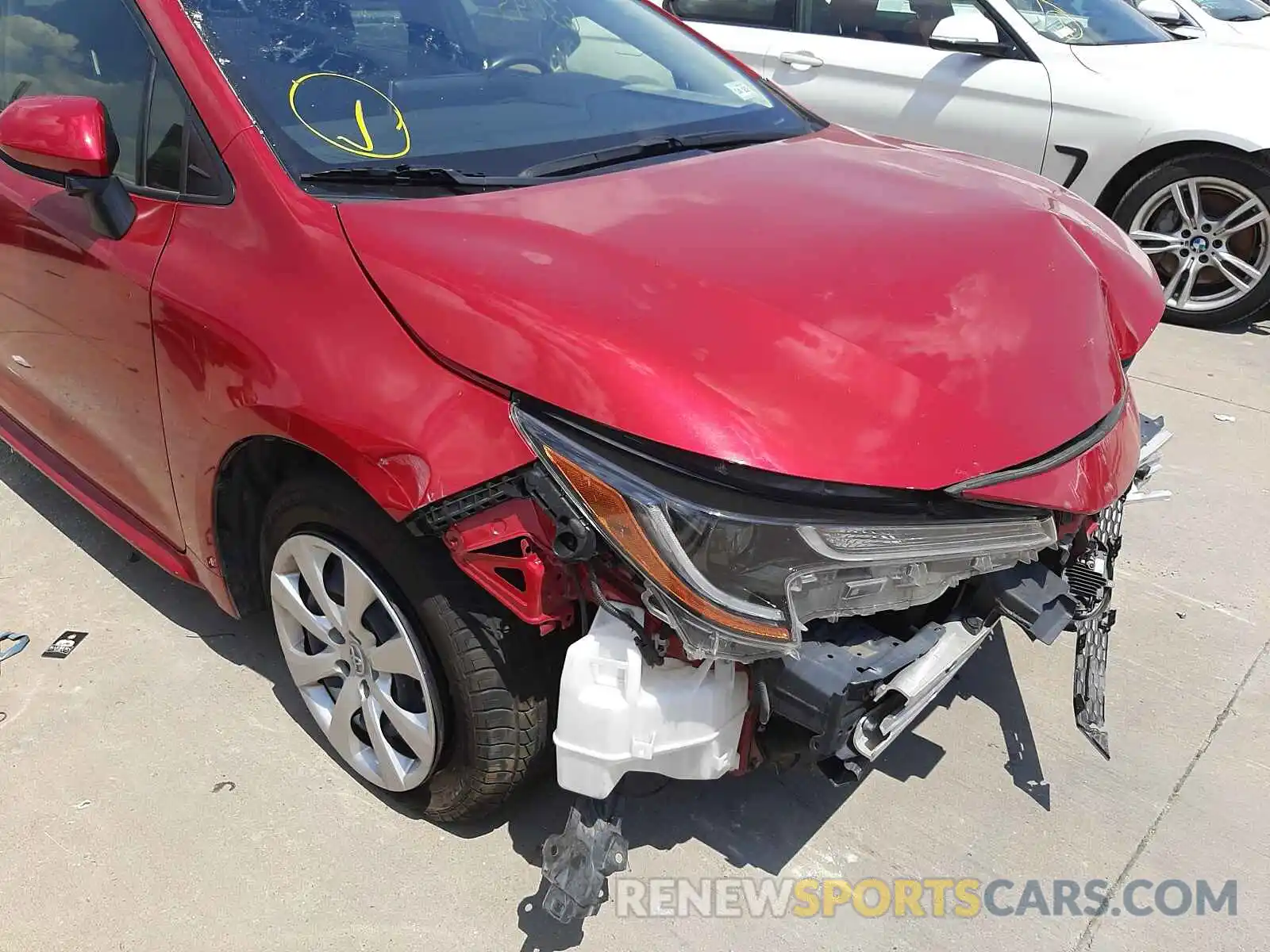 9 Photograph of a damaged car JTDEPRAE1LJ032549 TOYOTA COROLLA 2020