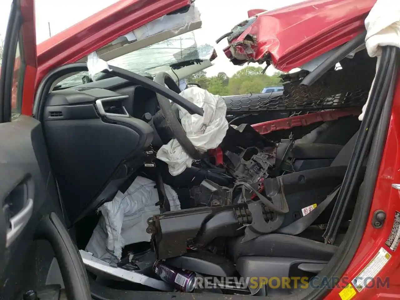 5 Photograph of a damaged car JTDEPRAE1LJ033135 TOYOTA COROLLA 2020