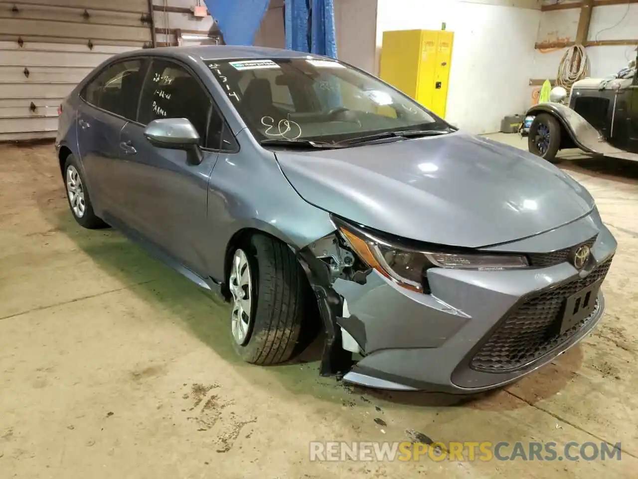 1 Photograph of a damaged car JTDEPRAE1LJ033622 TOYOTA COROLLA 2020