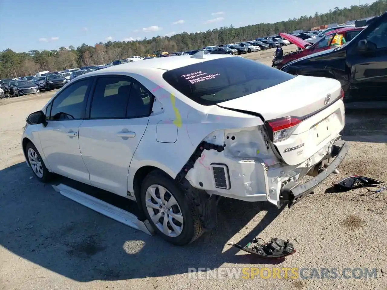 3 Photograph of a damaged car JTDEPRAE1LJ033717 TOYOTA COROLLA 2020