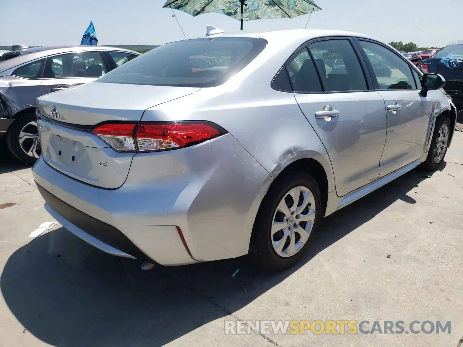 4 Photograph of a damaged car JTDEPRAE1LJ034706 TOYOTA COROLLA 2020