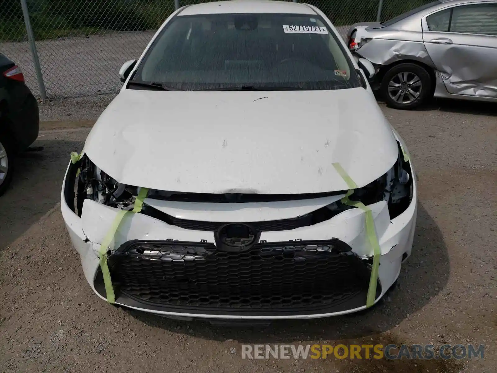 9 Photograph of a damaged car JTDEPRAE1LJ037816 TOYOTA COROLLA 2020