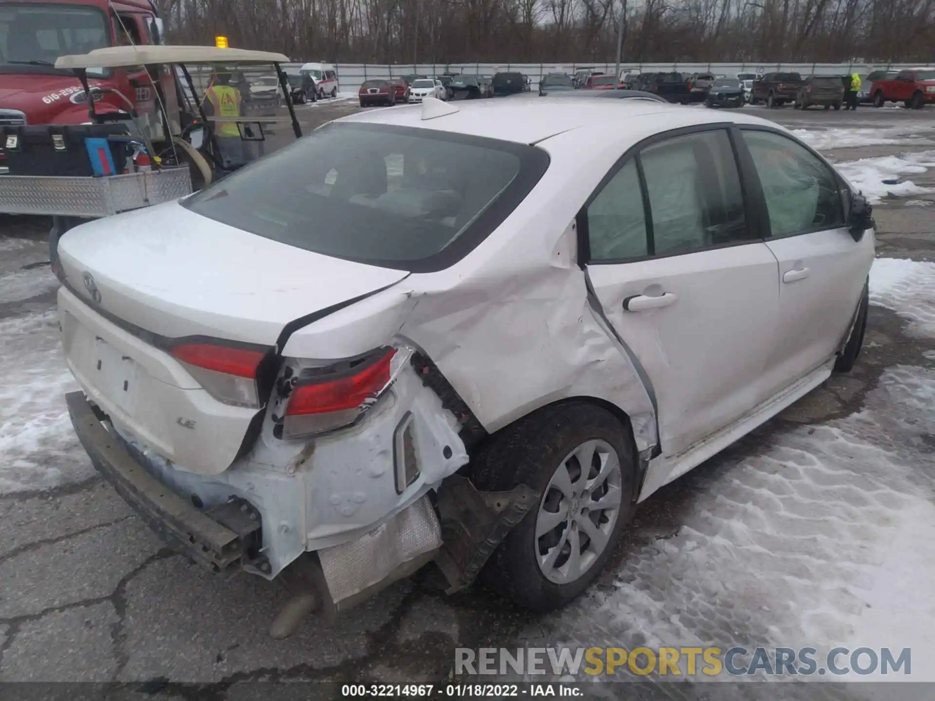 4 Photograph of a damaged car JTDEPRAE1LJ037962 TOYOTA COROLLA 2020