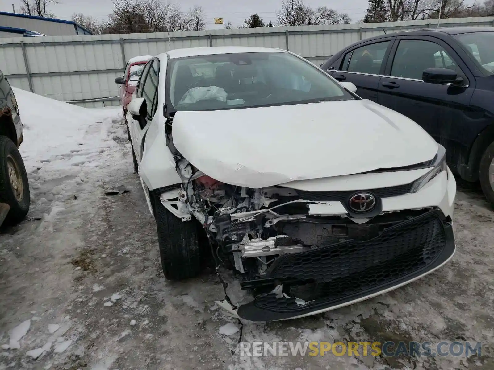 9 Photograph of a damaged car JTDEPRAE1LJ038979 TOYOTA COROLLA 2020