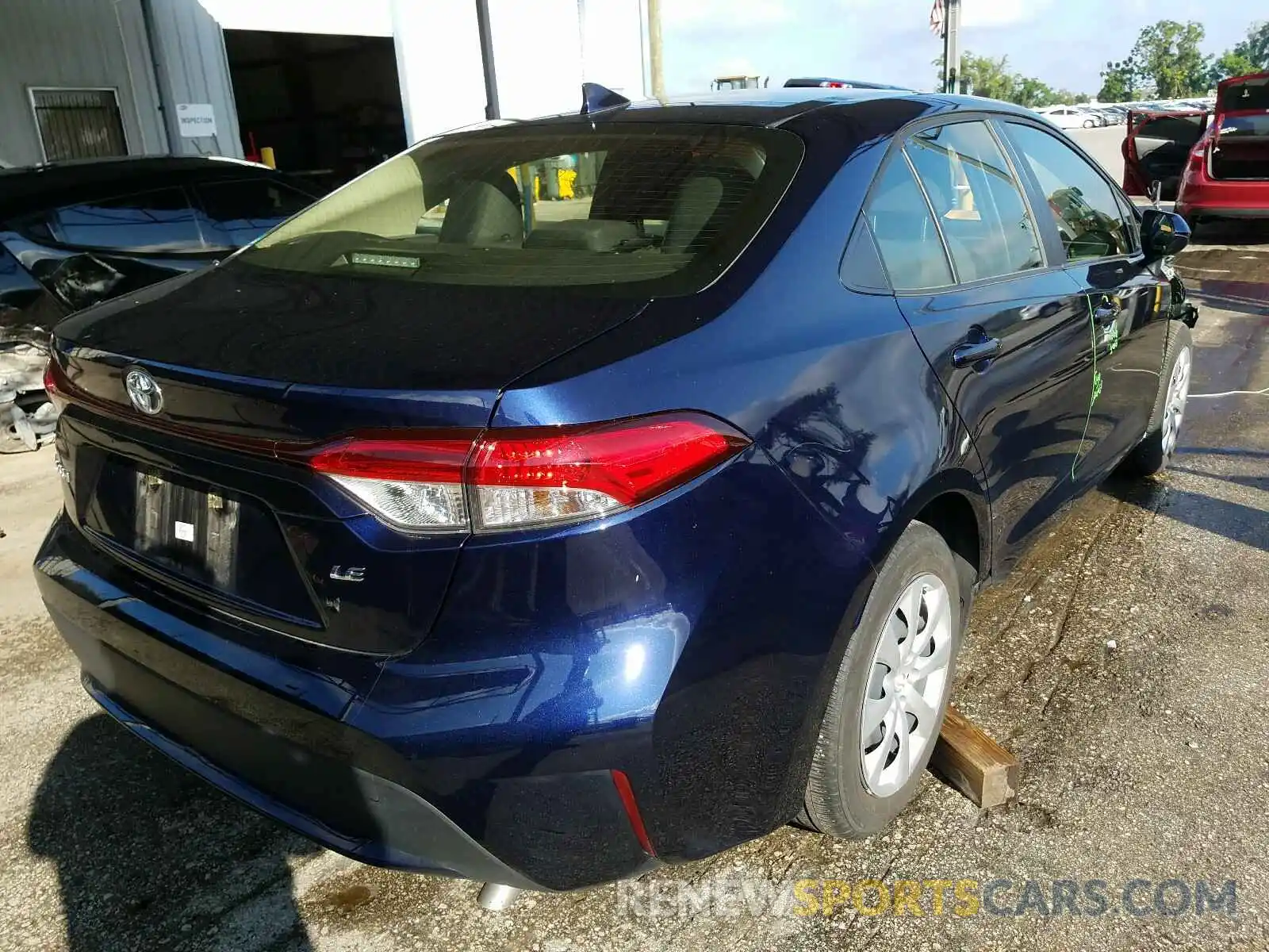 4 Photograph of a damaged car JTDEPRAE1LJ039131 TOYOTA COROLLA 2020