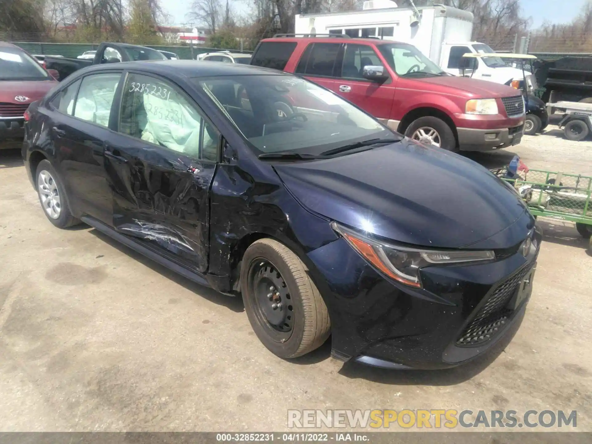 1 Photograph of a damaged car JTDEPRAE1LJ039355 TOYOTA COROLLA 2020