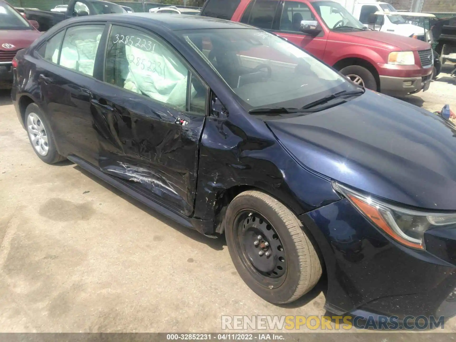 6 Photograph of a damaged car JTDEPRAE1LJ039355 TOYOTA COROLLA 2020