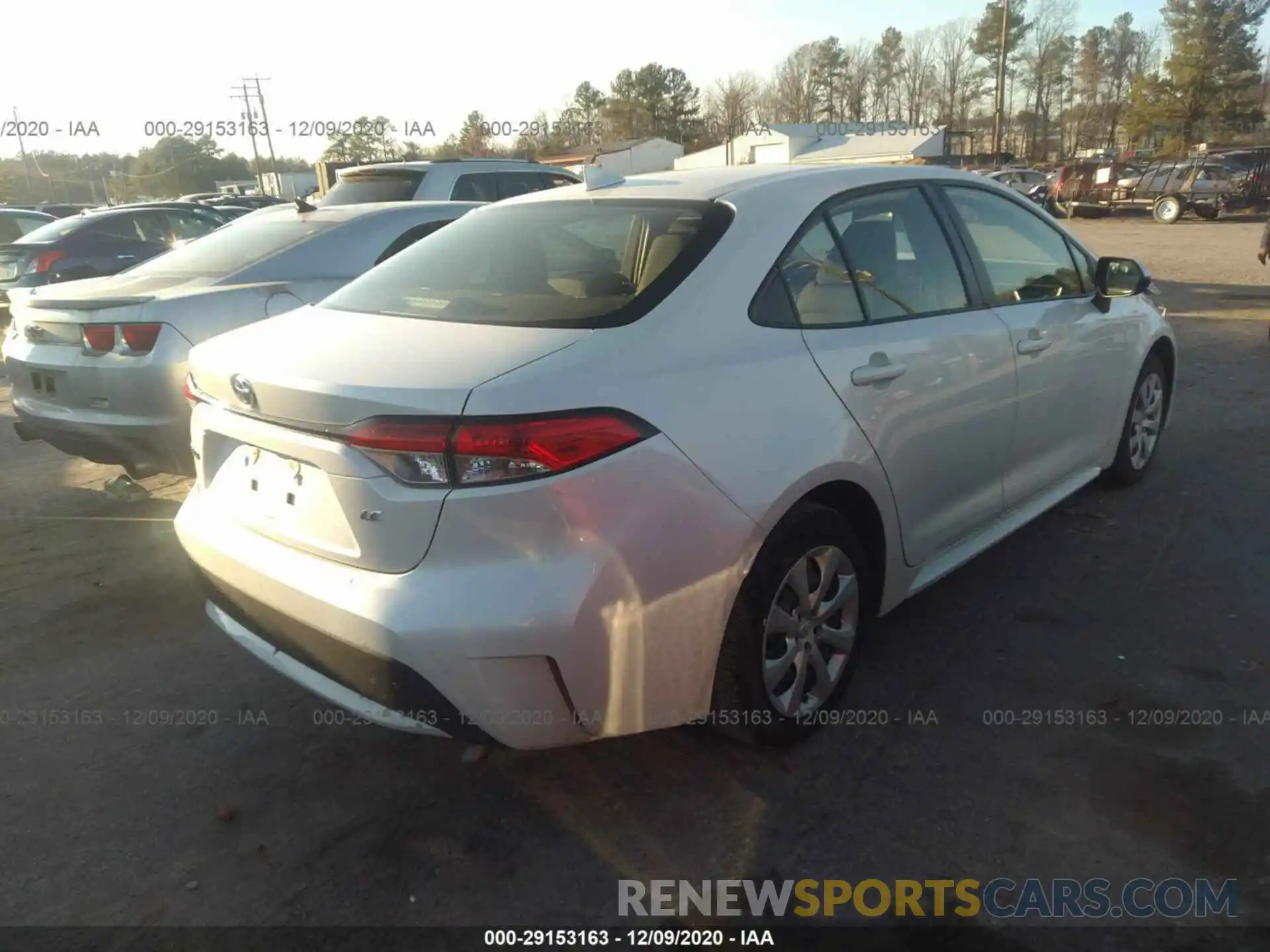 4 Photograph of a damaged car JTDEPRAE1LJ040053 TOYOTA COROLLA 2020