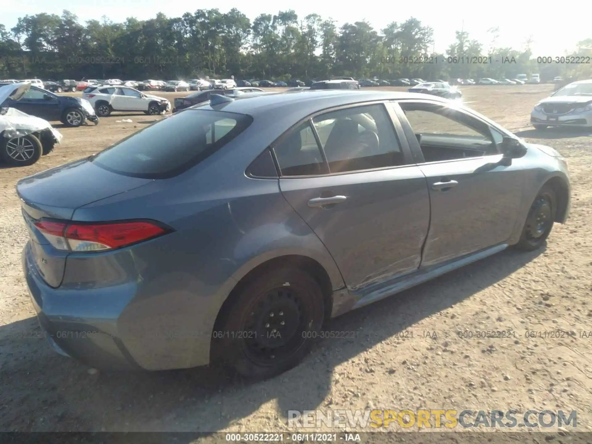 4 Photograph of a damaged car JTDEPRAE1LJ040103 TOYOTA COROLLA 2020