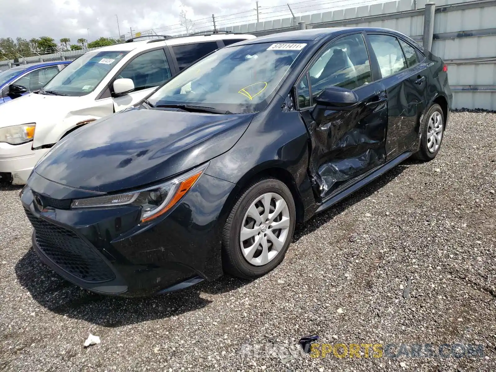 2 Photograph of a damaged car JTDEPRAE1LJ043101 TOYOTA COROLLA 2020