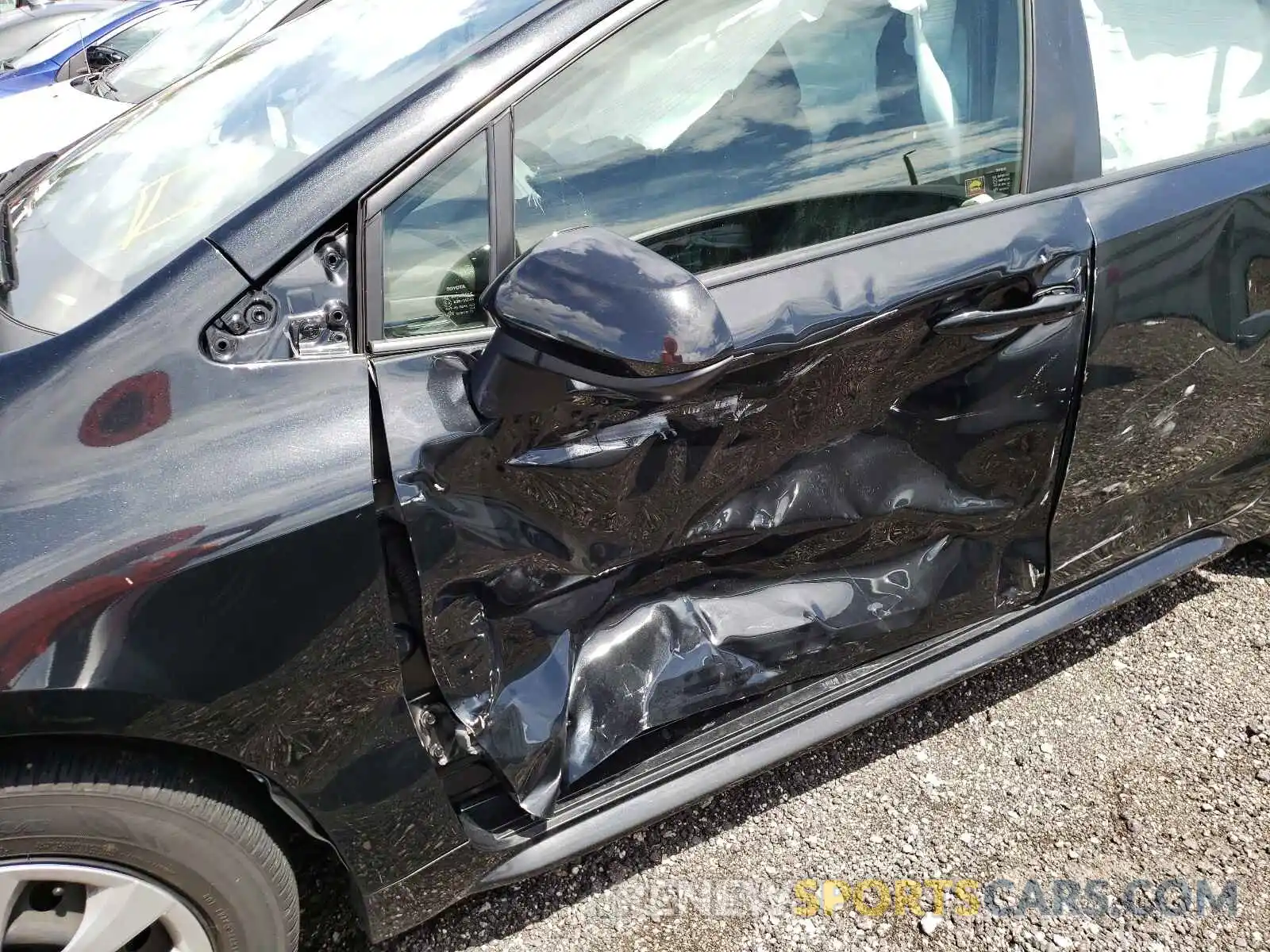 9 Photograph of a damaged car JTDEPRAE1LJ043101 TOYOTA COROLLA 2020