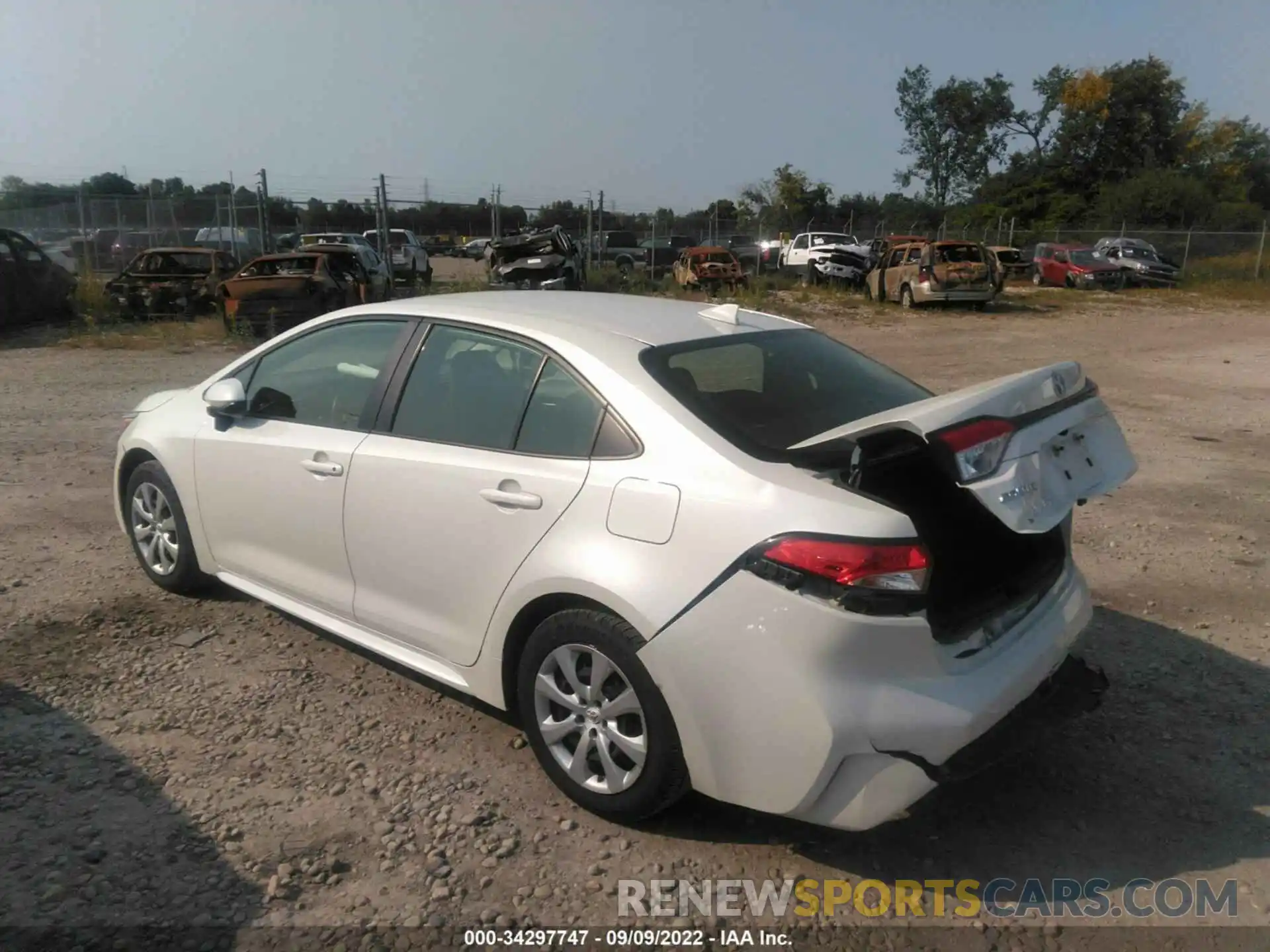 3 Photograph of a damaged car JTDEPRAE1LJ044913 TOYOTA COROLLA 2020