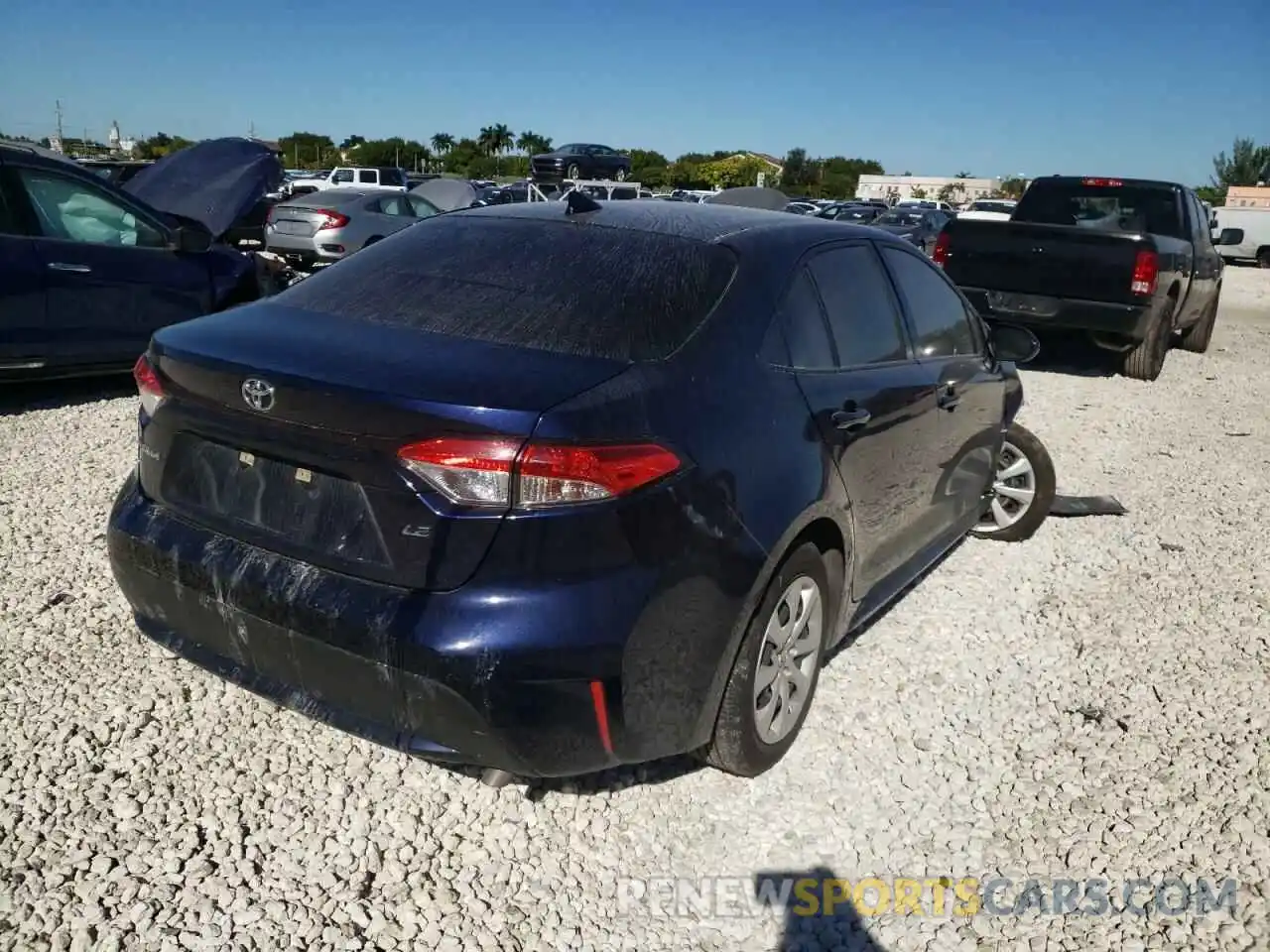 4 Photograph of a damaged car JTDEPRAE1LJ046970 TOYOTA COROLLA 2020