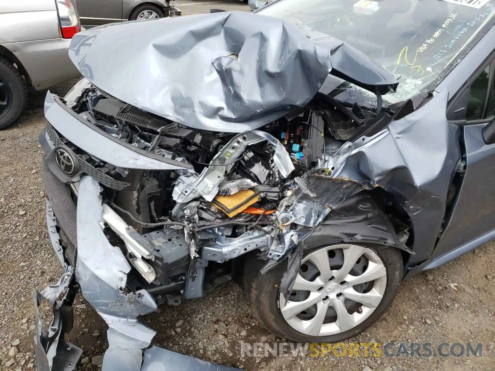 9 Photograph of a damaged car JTDEPRAE1LJ047214 TOYOTA COROLLA 2020