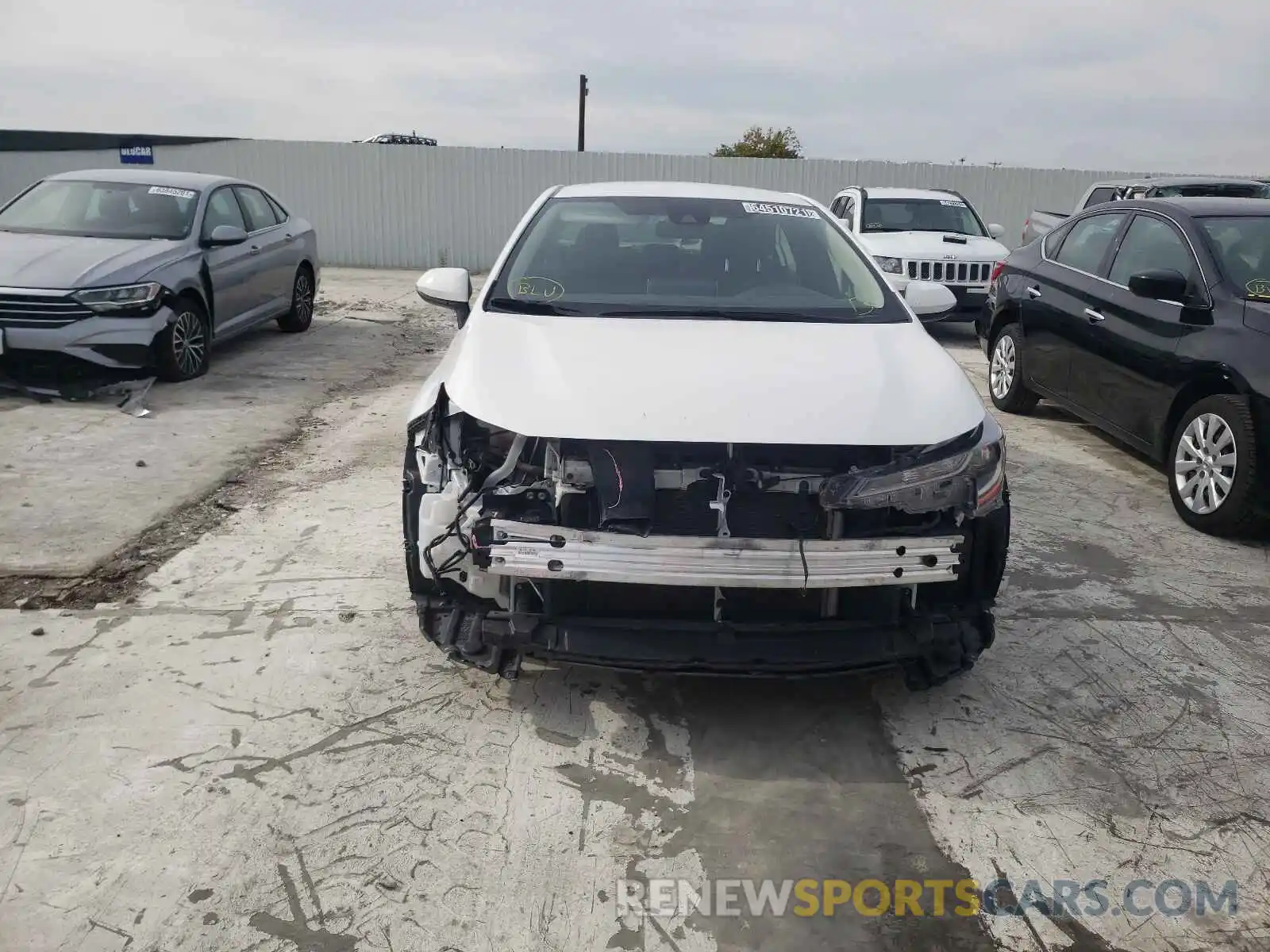 9 Photograph of a damaged car JTDEPRAE1LJ051179 TOYOTA COROLLA 2020