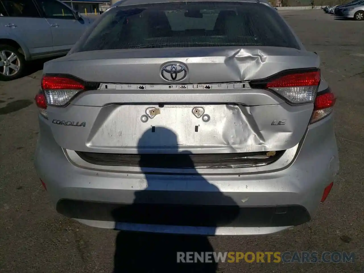 9 Photograph of a damaged car JTDEPRAE1LJ051246 TOYOTA COROLLA 2020