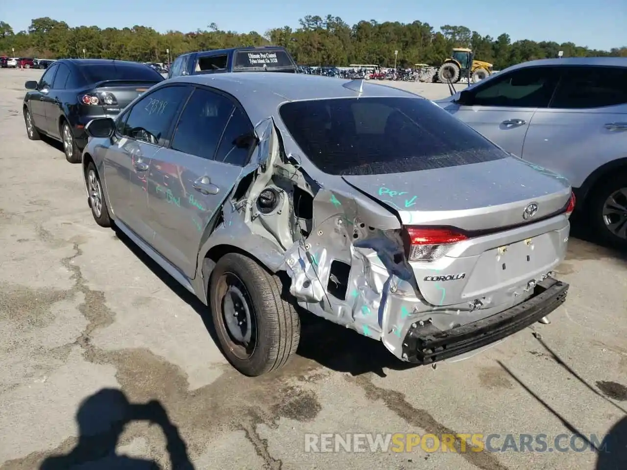 3 Photograph of a damaged car JTDEPRAE1LJ051442 TOYOTA COROLLA 2020