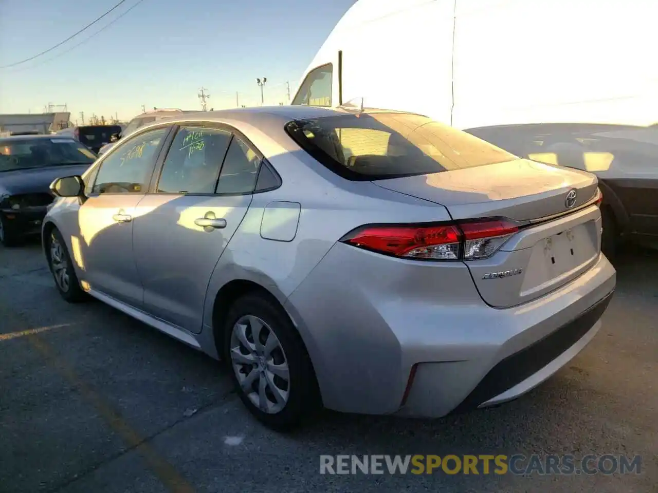 3 Photograph of a damaged car JTDEPRAE1LJ051716 TOYOTA COROLLA 2020