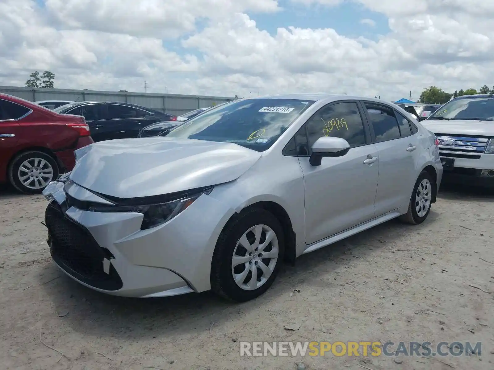 2 Photograph of a damaged car JTDEPRAE1LJ053403 TOYOTA COROLLA 2020