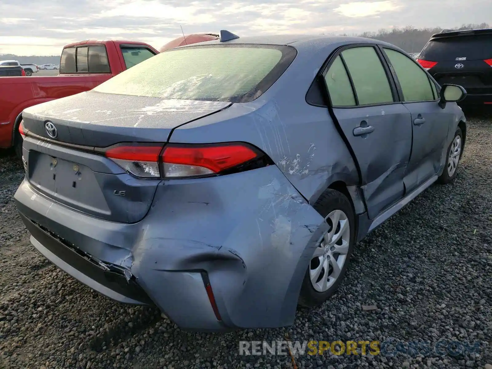 4 Photograph of a damaged car JTDEPRAE1LJ053661 TOYOTA COROLLA 2020