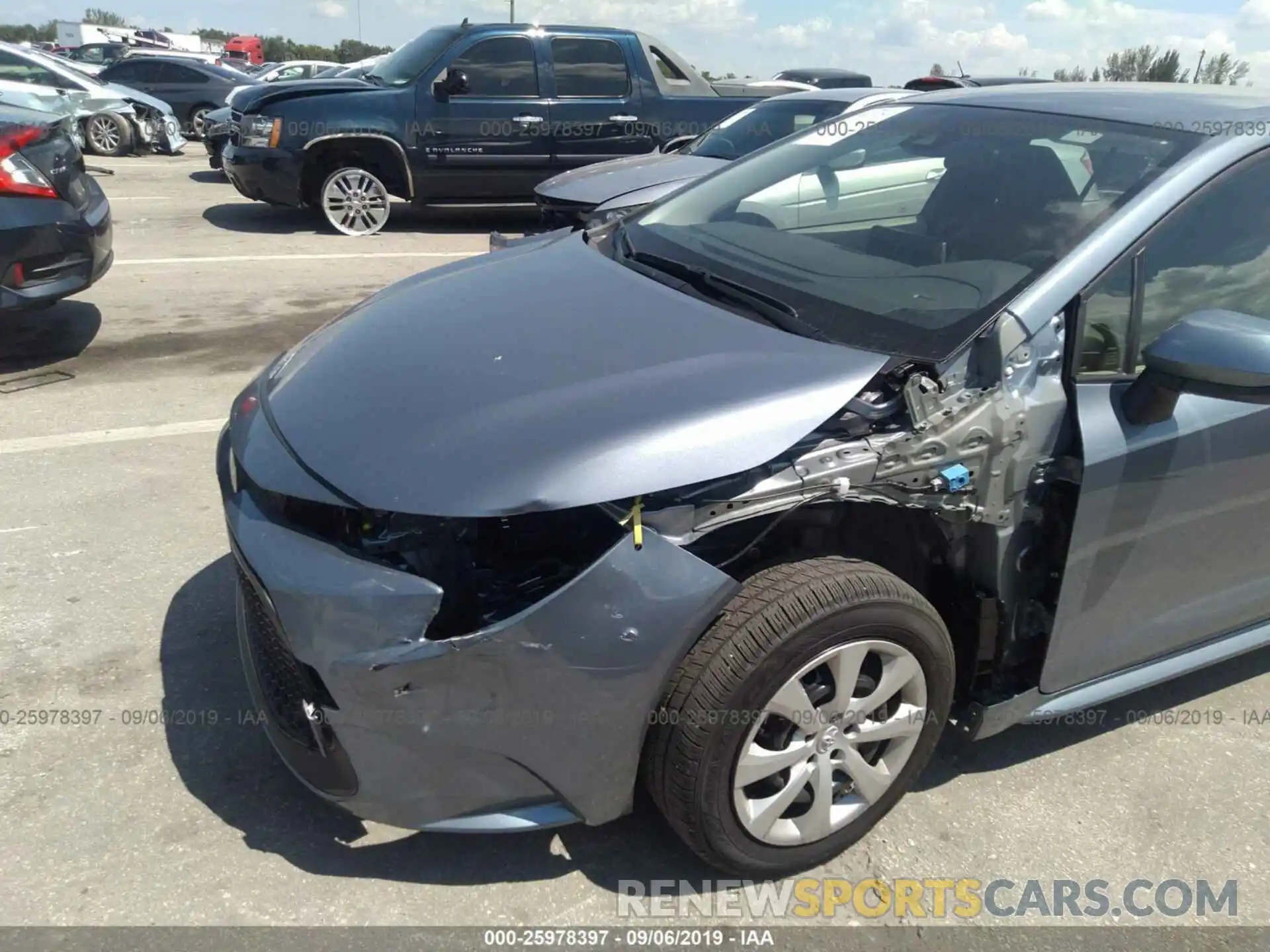 6 Photograph of a damaged car JTDEPRAE1LJ054891 TOYOTA COROLLA 2020