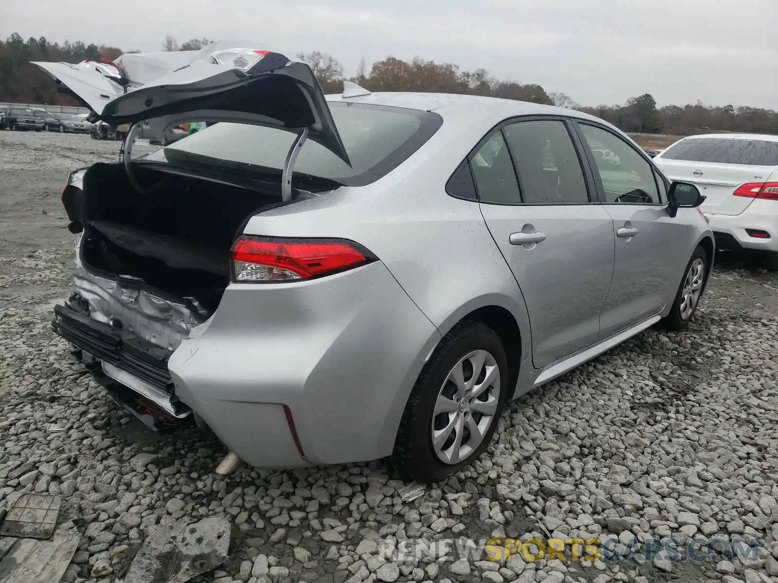 4 Photograph of a damaged car JTDEPRAE1LJ056298 TOYOTA COROLLA 2020