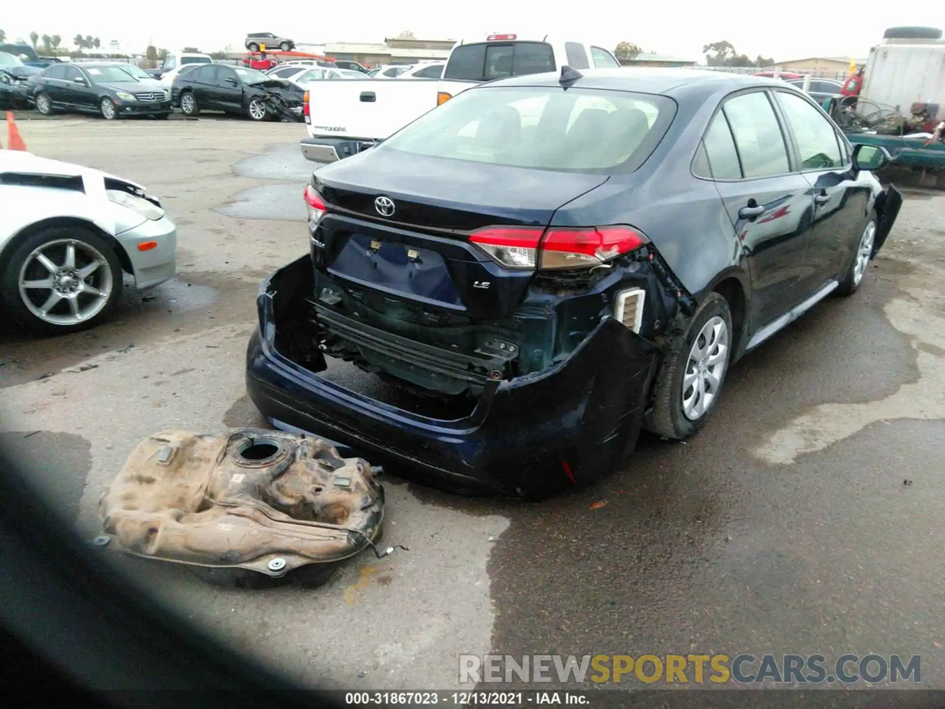 4 Photograph of a damaged car JTDEPRAE1LJ056379 TOYOTA COROLLA 2020