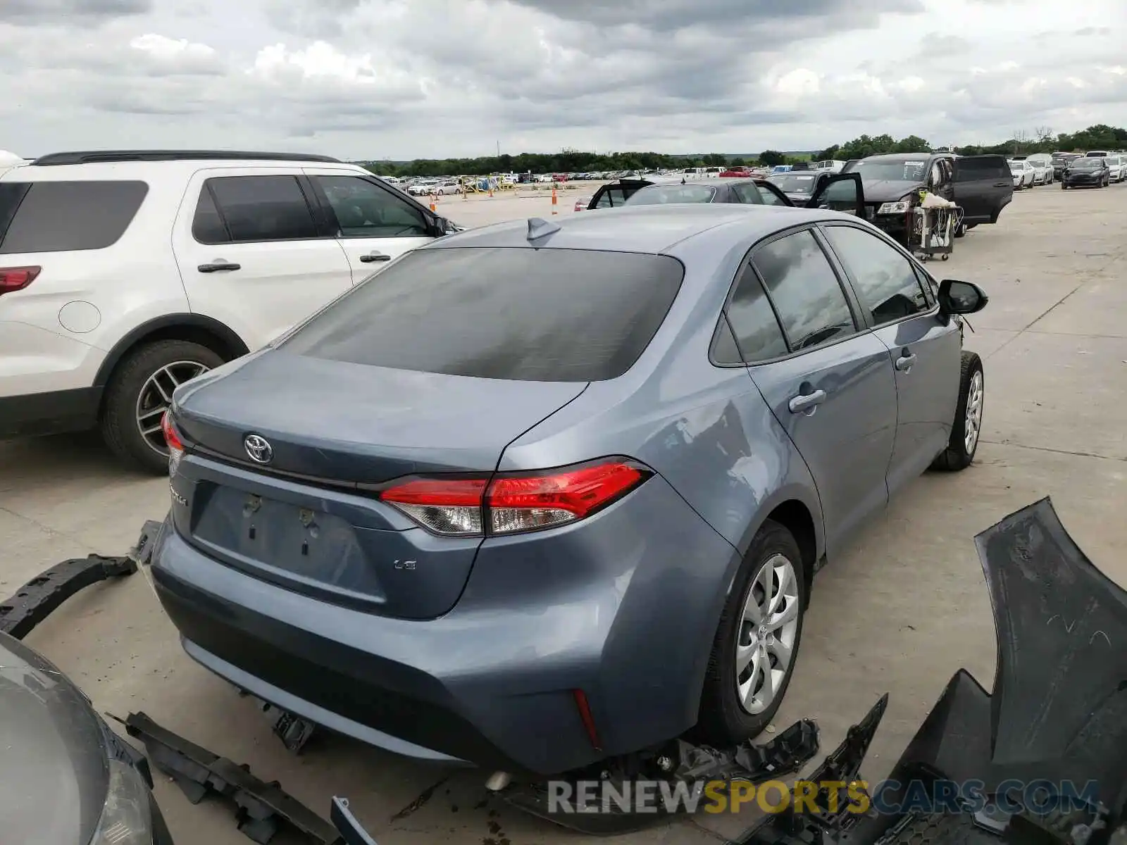 4 Photograph of a damaged car JTDEPRAE1LJ058116 TOYOTA COROLLA 2020