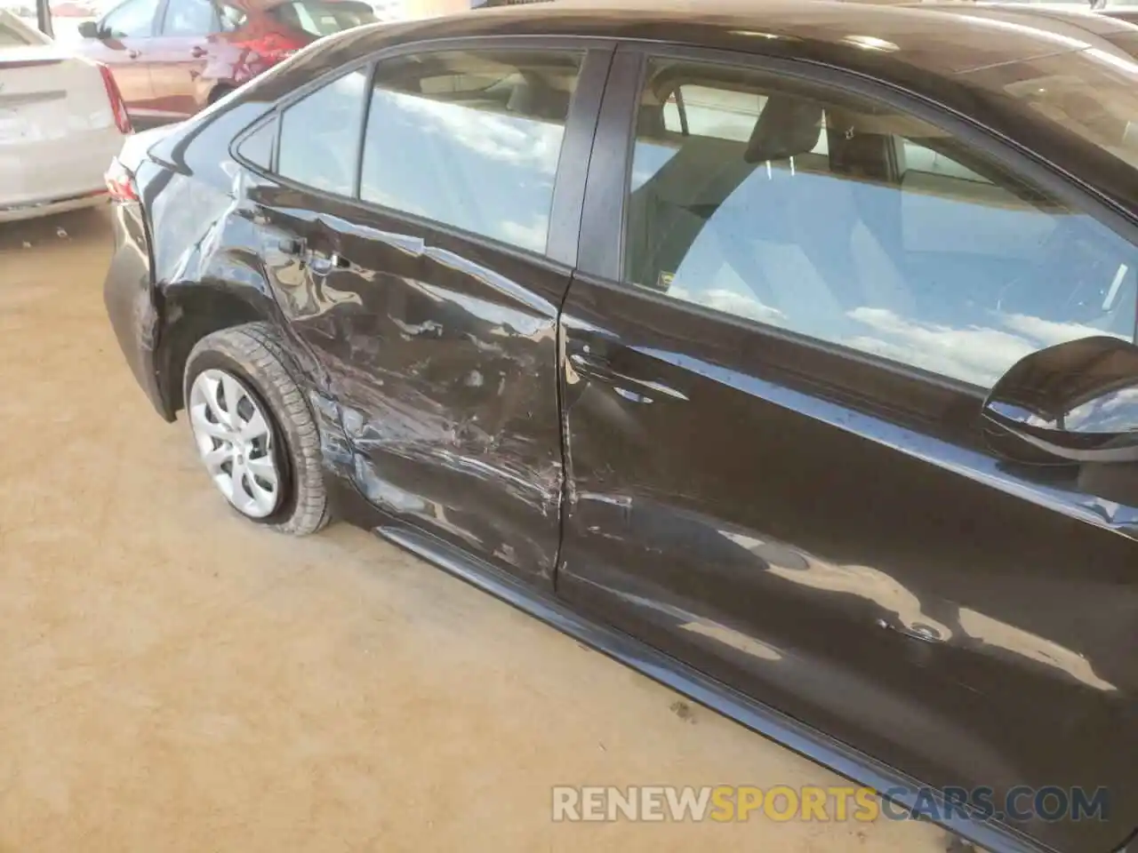 9 Photograph of a damaged car JTDEPRAE1LJ058827 TOYOTA COROLLA 2020