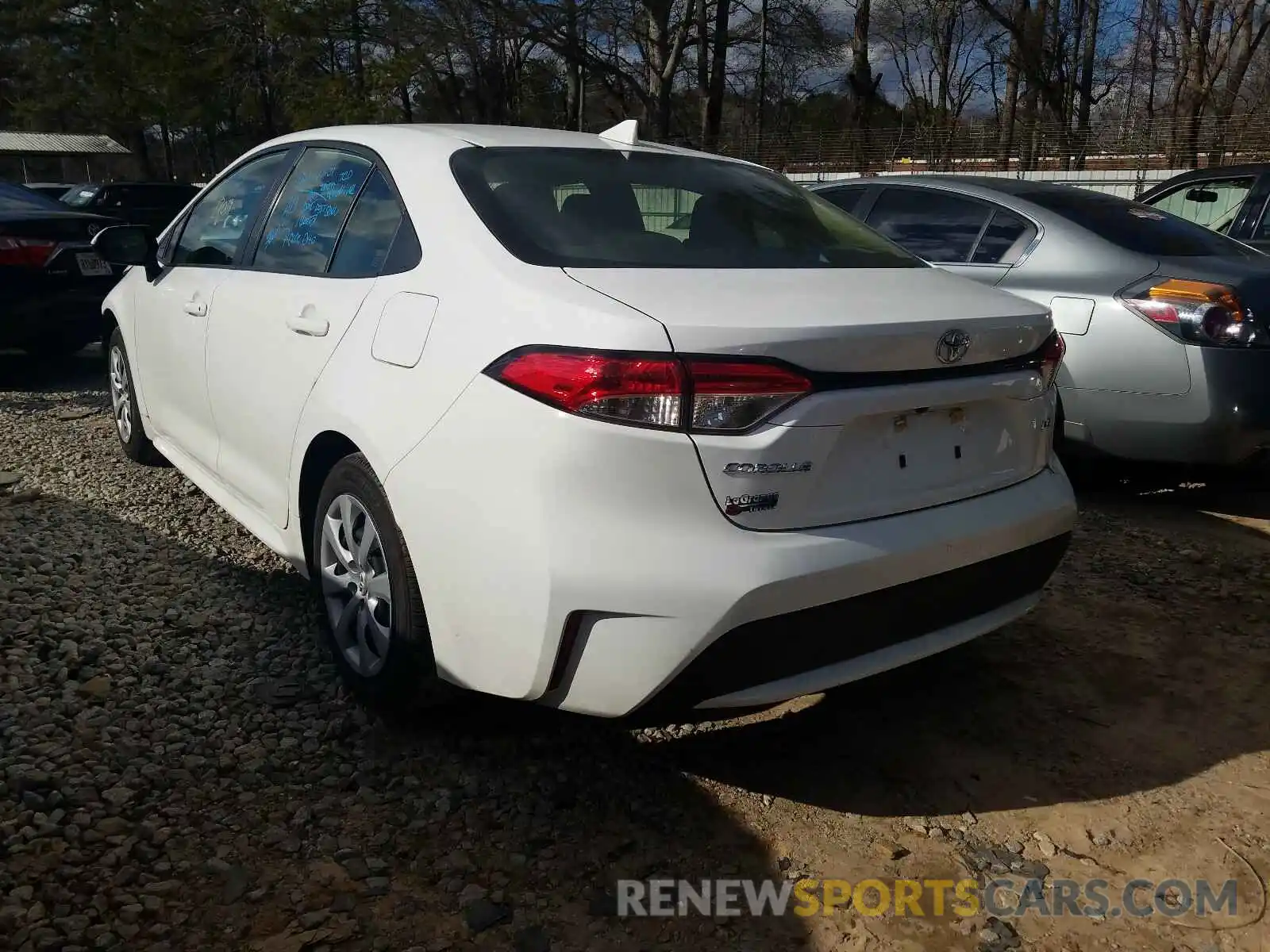 3 Photograph of a damaged car JTDEPRAE1LJ059105 TOYOTA COROLLA 2020