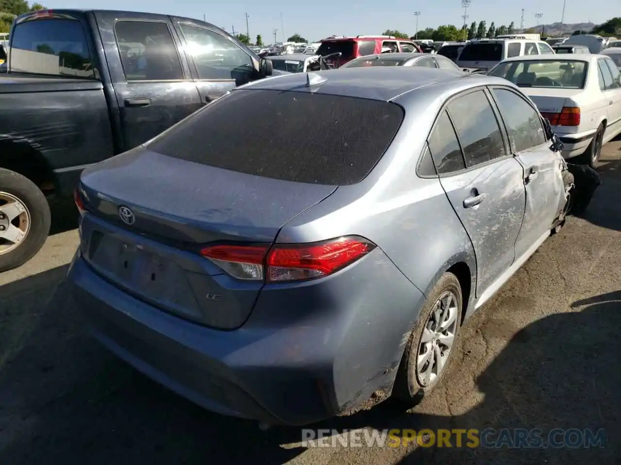 4 Photograph of a damaged car JTDEPRAE1LJ063137 TOYOTA COROLLA 2020