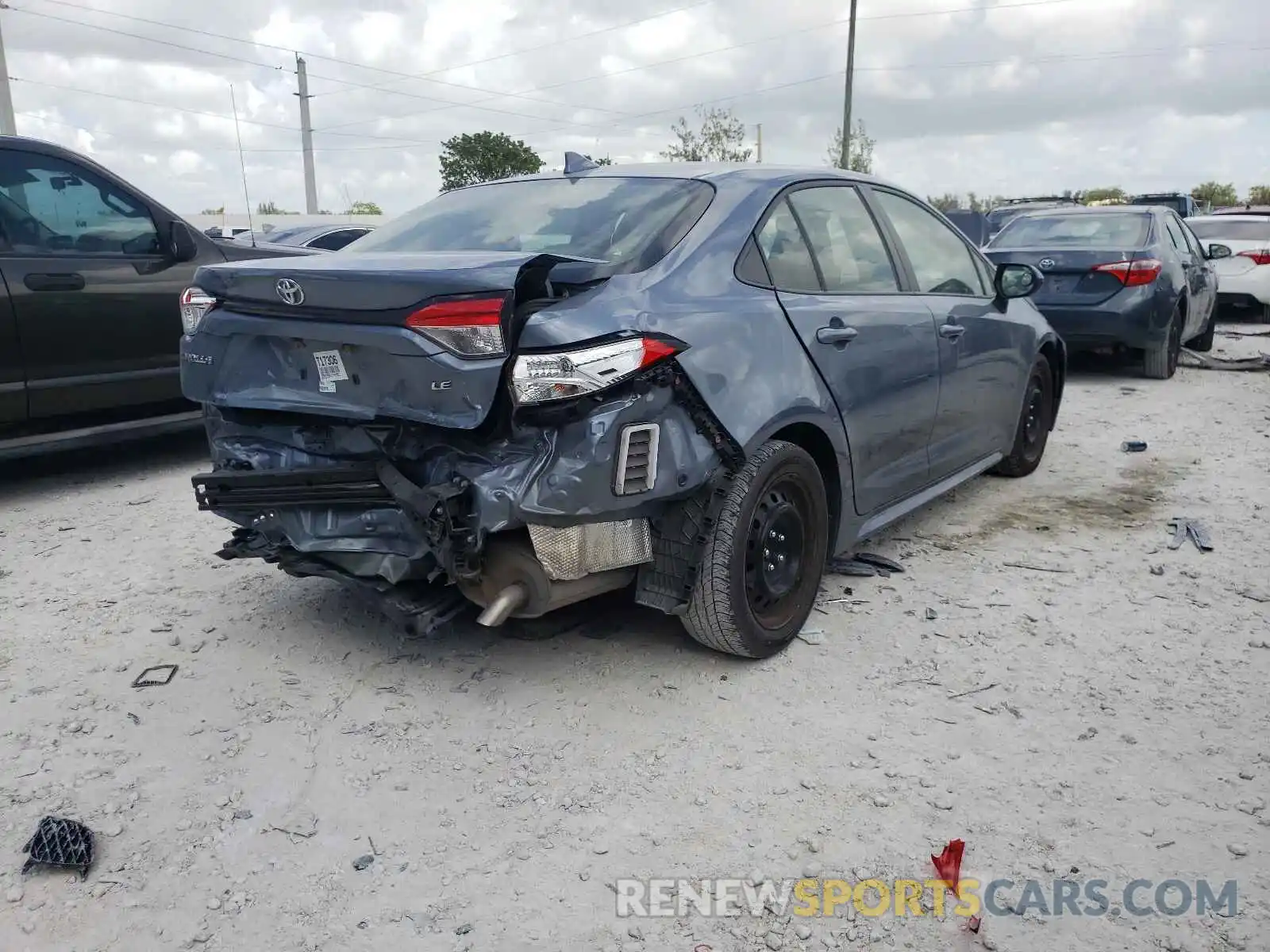 4 Photograph of a damaged car JTDEPRAE1LJ063400 TOYOTA COROLLA 2020