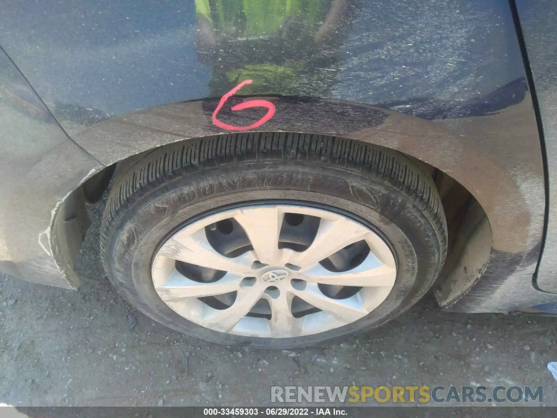 15 Photograph of a damaged car JTDEPRAE1LJ064420 TOYOTA COROLLA 2020