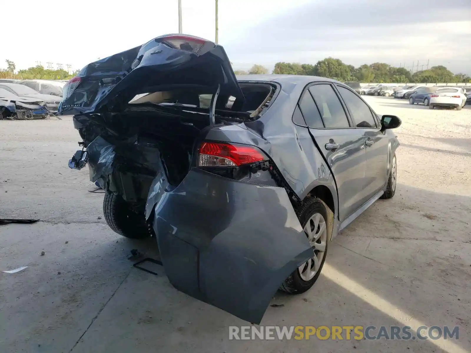 4 Photograph of a damaged car JTDEPRAE1LJ065373 TOYOTA COROLLA 2020