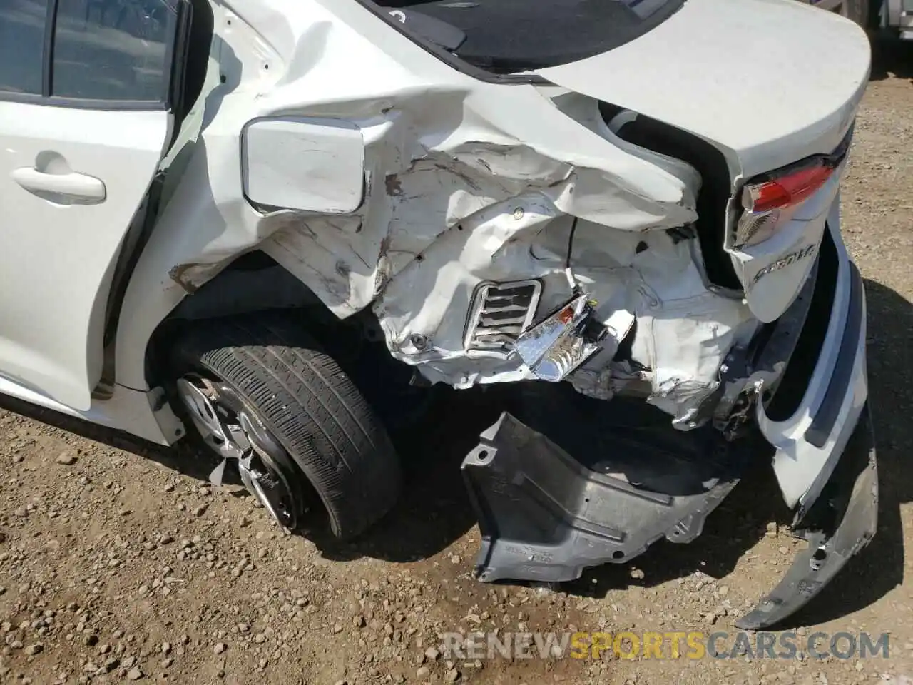 9 Photograph of a damaged car JTDEPRAE1LJ068323 TOYOTA COROLLA 2020