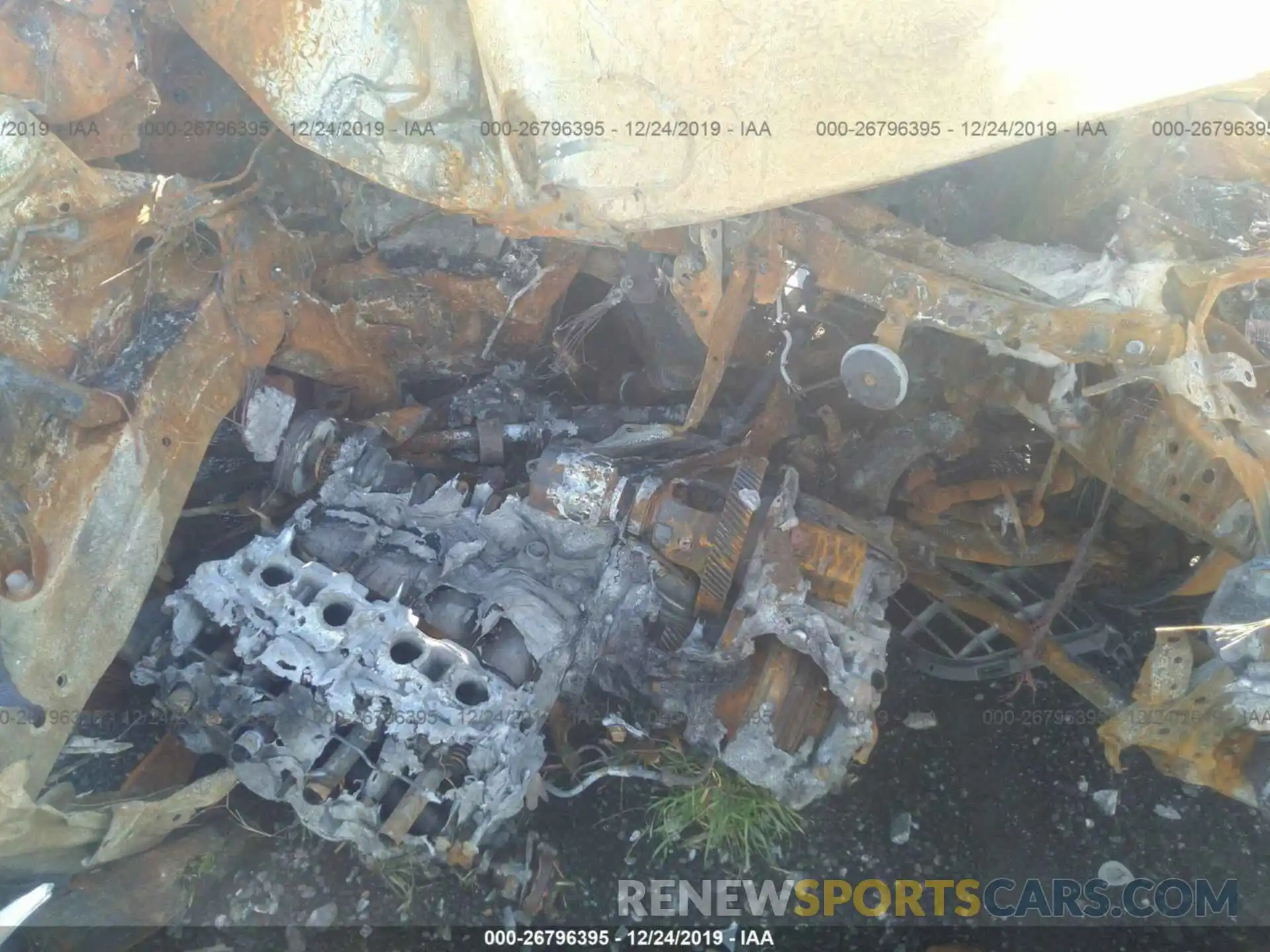 10 Photograph of a damaged car JTDEPRAE1LJ068564 TOYOTA COROLLA 2020