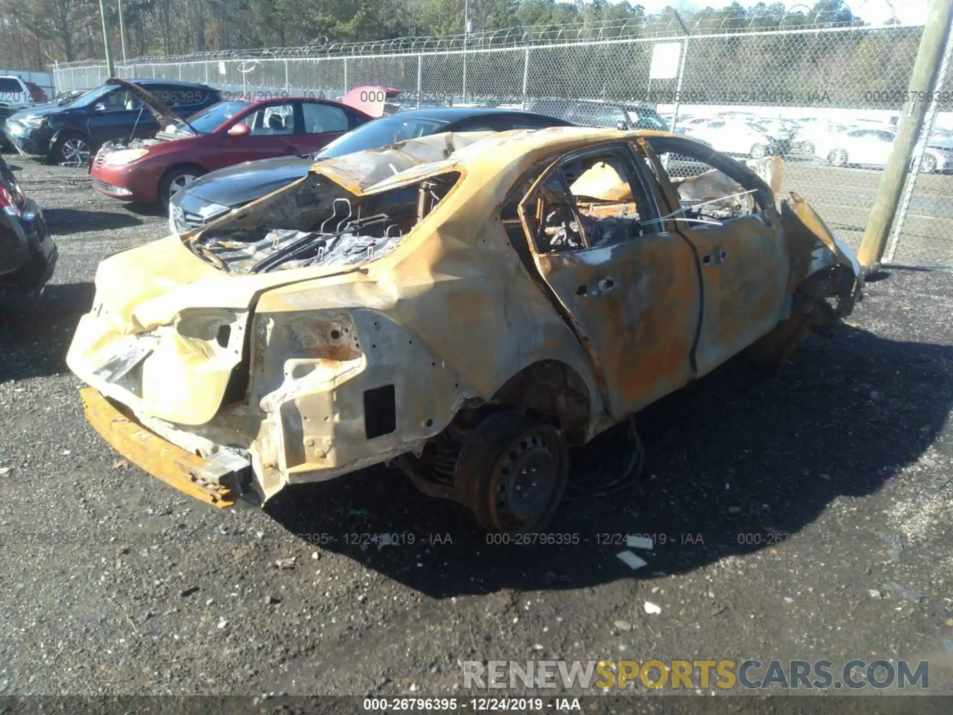 4 Photograph of a damaged car JTDEPRAE1LJ068564 TOYOTA COROLLA 2020