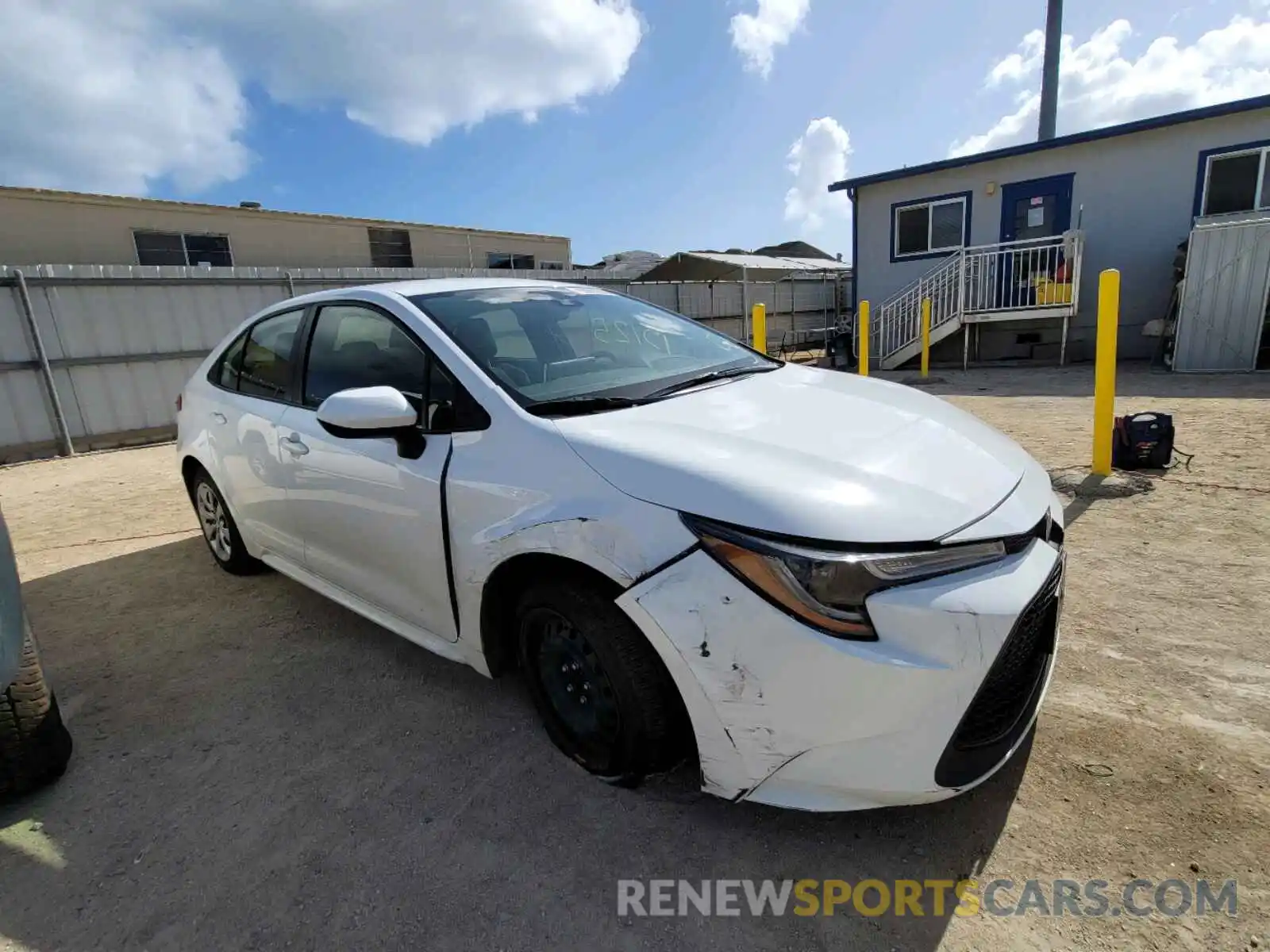 1 Photograph of a damaged car JTDEPRAE1LJ079726 TOYOTA COROLLA 2020