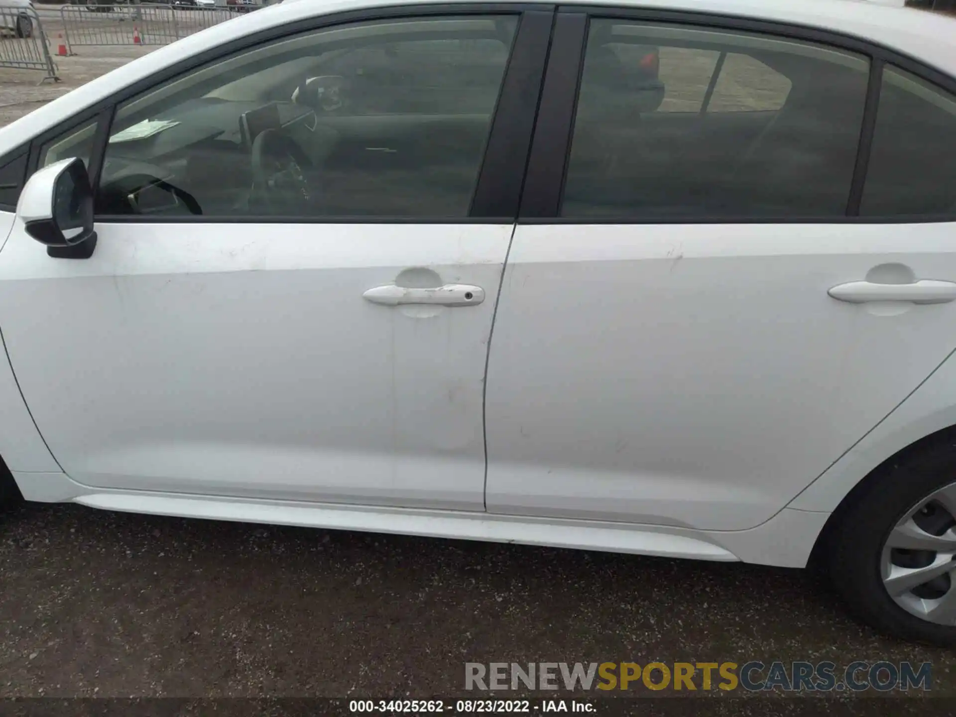 6 Photograph of a damaged car JTDEPRAE1LJ085705 TOYOTA COROLLA 2020