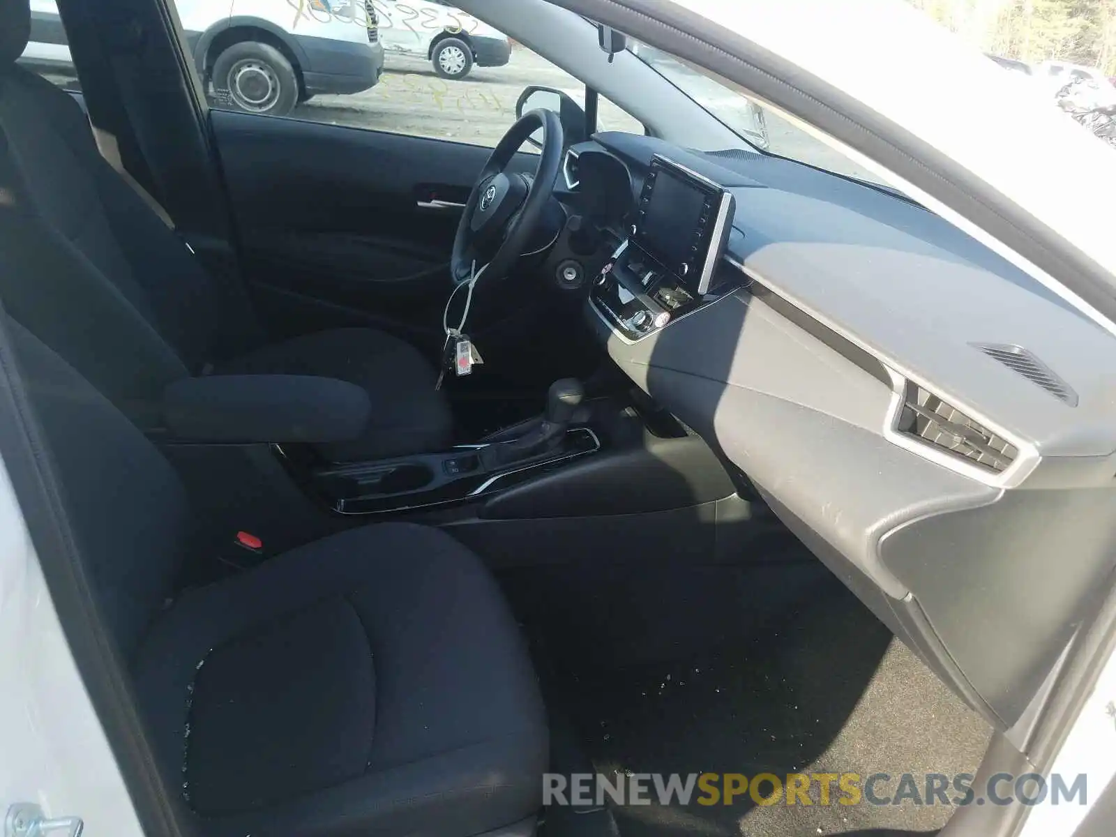 5 Photograph of a damaged car JTDEPRAE1LJ086238 TOYOTA COROLLA 2020