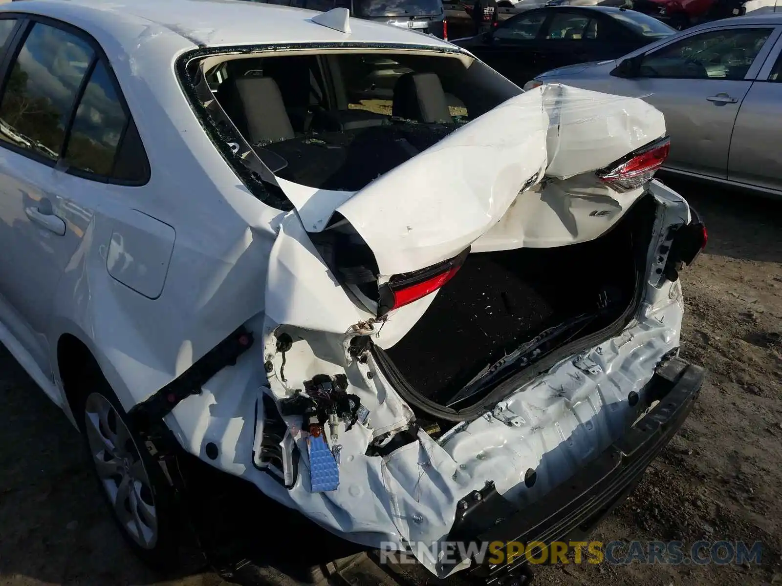 9 Фотография поврежденного автомобиля JTDEPRAE1LJ086238 TOYOTA COROLLA 2020