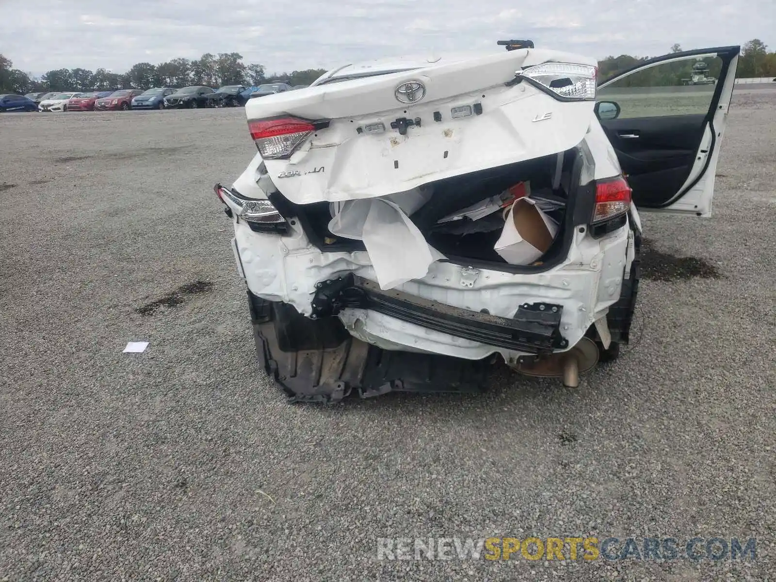 9 Photograph of a damaged car JTDEPRAE1LJ086918 TOYOTA COROLLA 2020